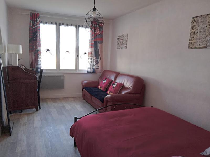 Appartement Le Labyrinthe Du Peintre Bransat Exterior foto